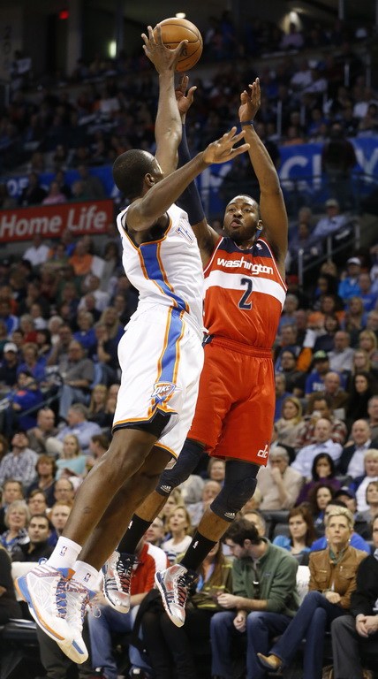  亚历山大高效得分雷霆轻取活塞收获三连胜