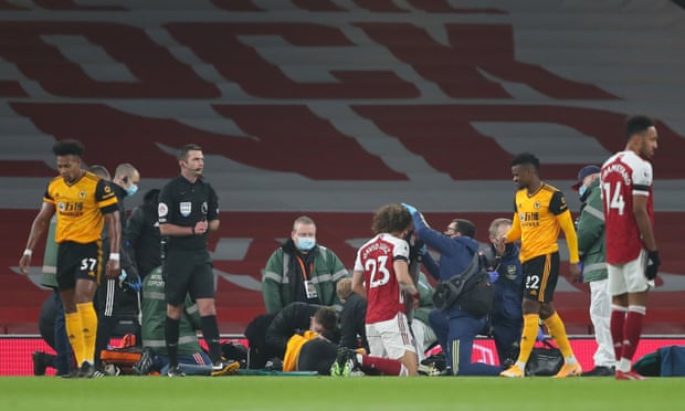  狼队黑乡德比战平维拉错失登顶良机